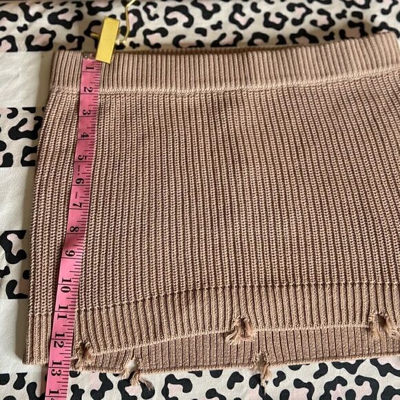 Ser.o.ya Seroya Alora Mini Skirt in Natural.Knit. Distressed. Size Large. NWT! - Picture 13 of 13